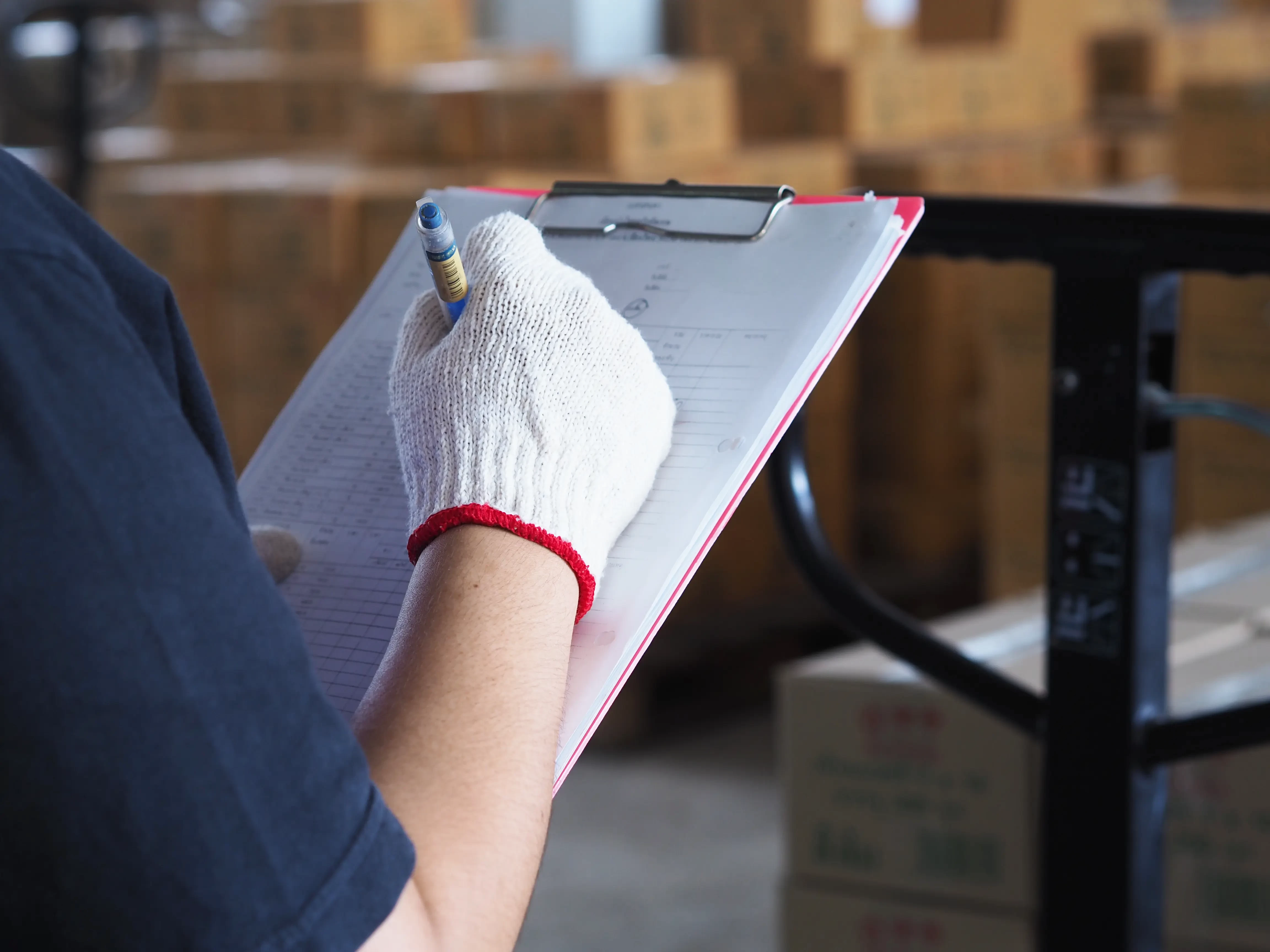 الرقابة على التكاليف في ضوء الجودة