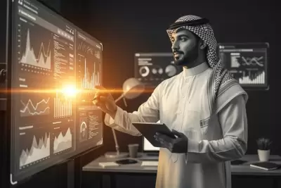 دورة معالجة البيانات
